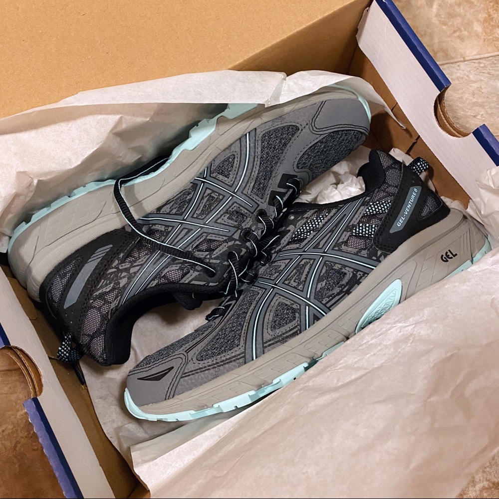 NIB Asics Gel Venture 6 Women’s Running Shoe